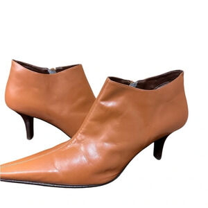 Werner short boots beautiful leather ultra  lux shoe and brand great condition 8